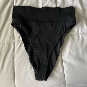Black high waisted cheeky American Eagle bikini bottoms